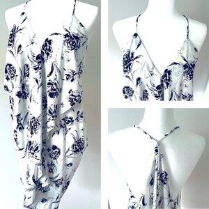 Beautiful Women's Mini Dress - T-Back, Baggy Style - Size 6